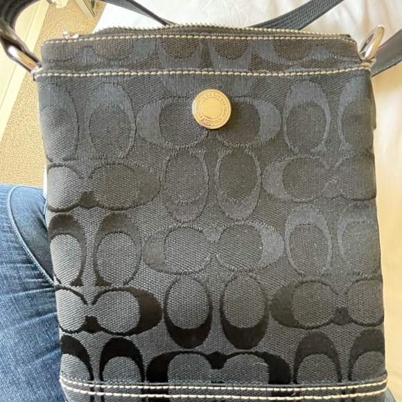 Coach Vintage Black Swingpack Crossbody Bag - Crossbody Bag - Picture 2 of 8